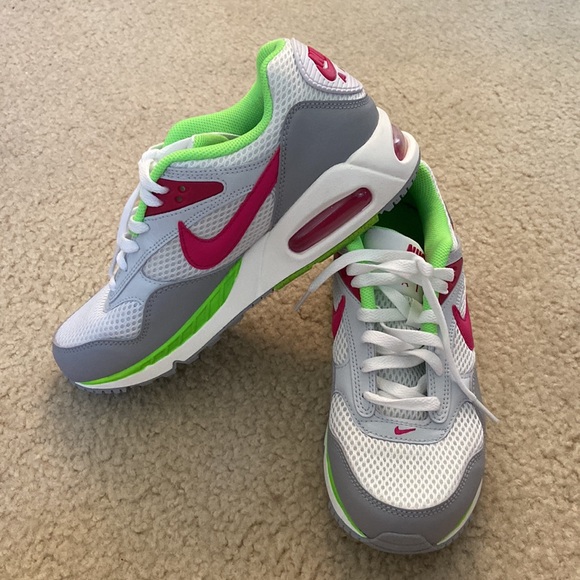 Nike Shoes - Nike Air Max Correlate size 8.5 pink and green